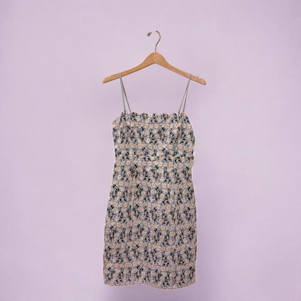 NWT LOST+WANDER Breath Of Youth Scallop Pencil Dress - Picture 6 of 10